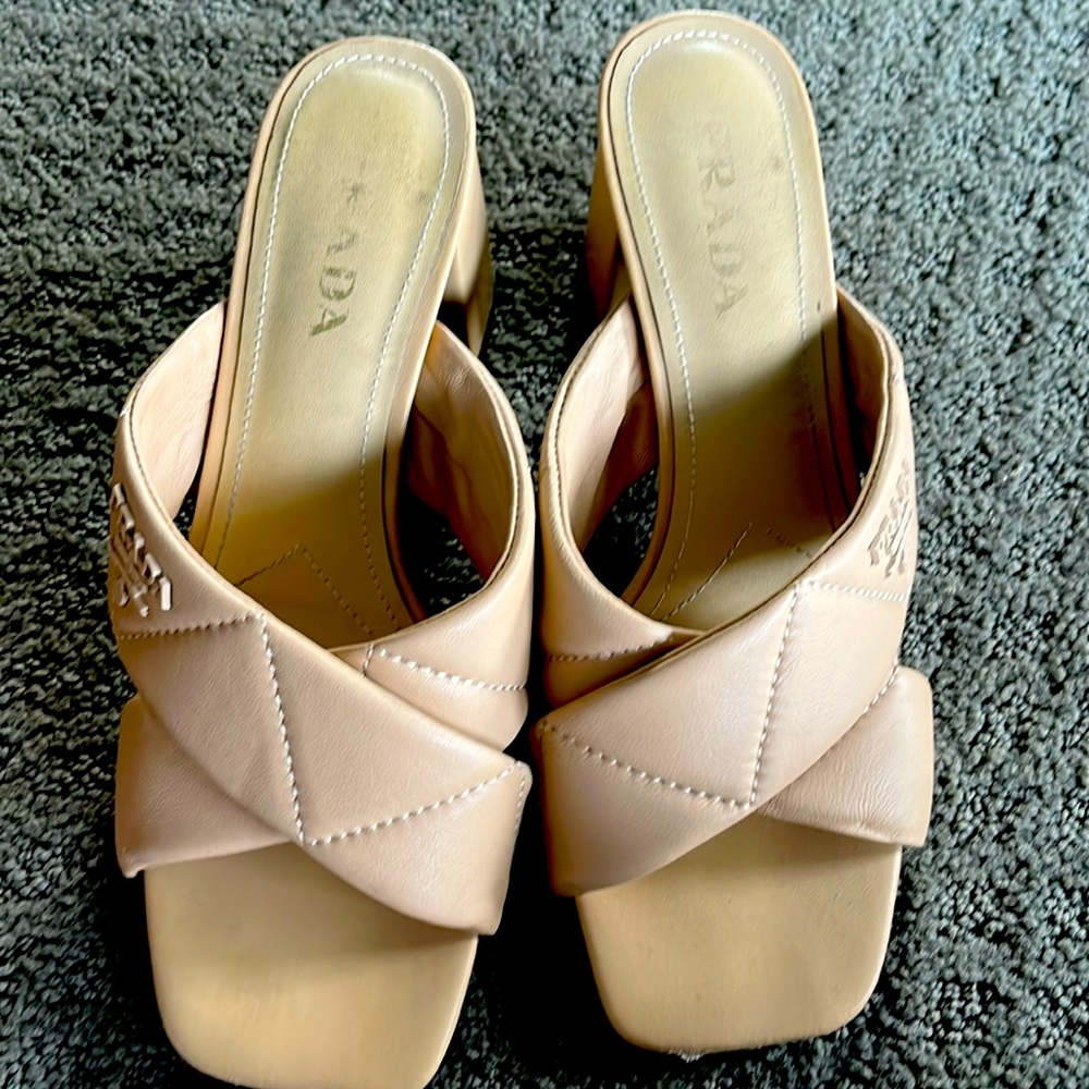 Inspired Prxda ladies size 39